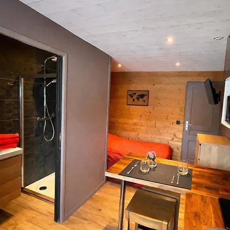 Independant Avec Terrasse Privee, Entree Autonome